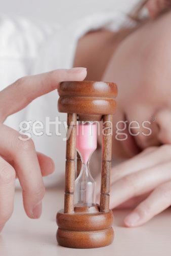 C'est pas le temps qui passe, c'est nOus qui passOns