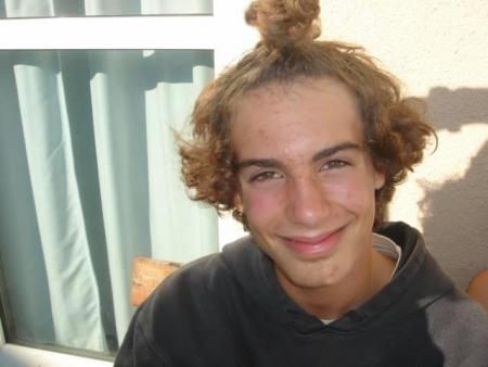 Max, mOn guy'z, mOn trou... Ou encOre lOulOute d'amOur de dOudOu